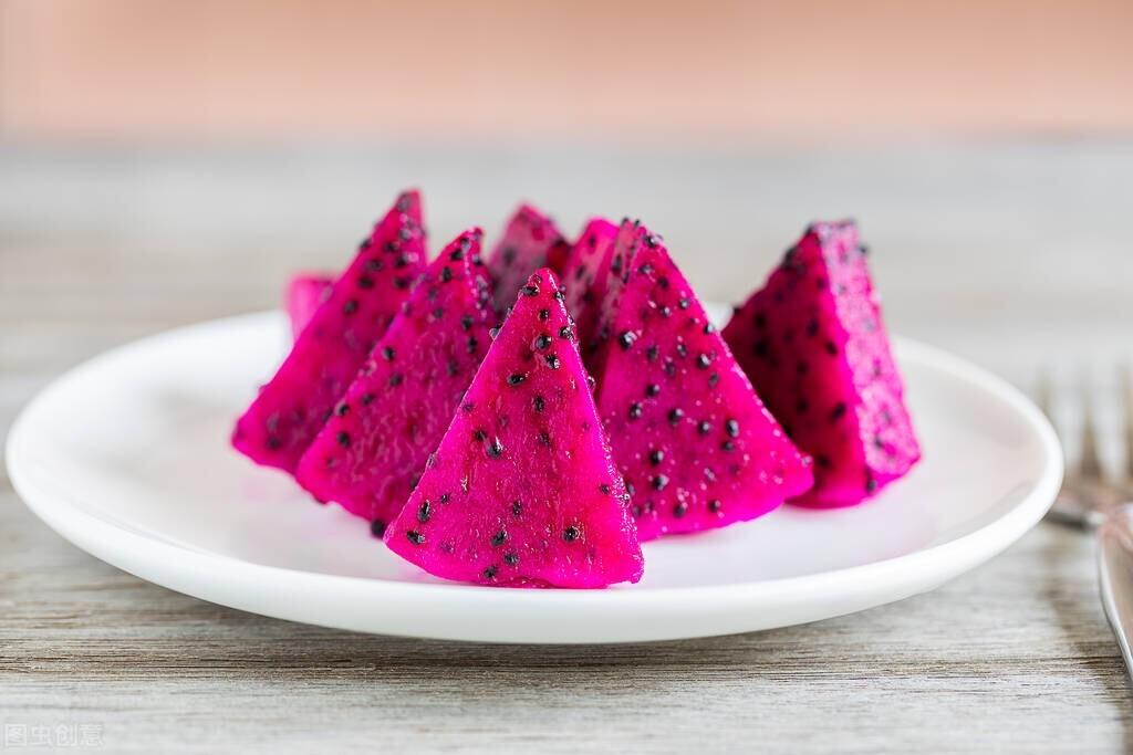 各种水果的营养和功效大全?（常见水果的营养和功效）