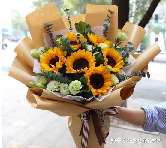 葫芦和什么花寓意好,和谐共生,吉祥如意