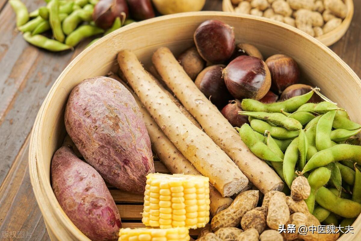 什么食物增加心脏负担(3种食物让“心脏”越来越年轻)